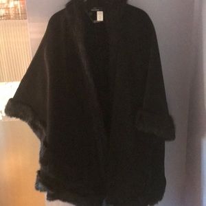 Dennis by Dennis Basso faux fur trim poncho